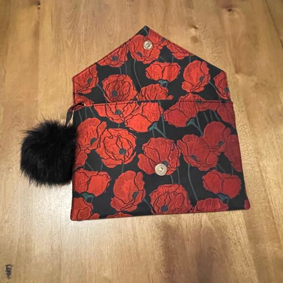 Anthropologie Monserat de Lucca Floral Poppy Envelope Clutch Fur Pom Pon - Picture 3 of 12
